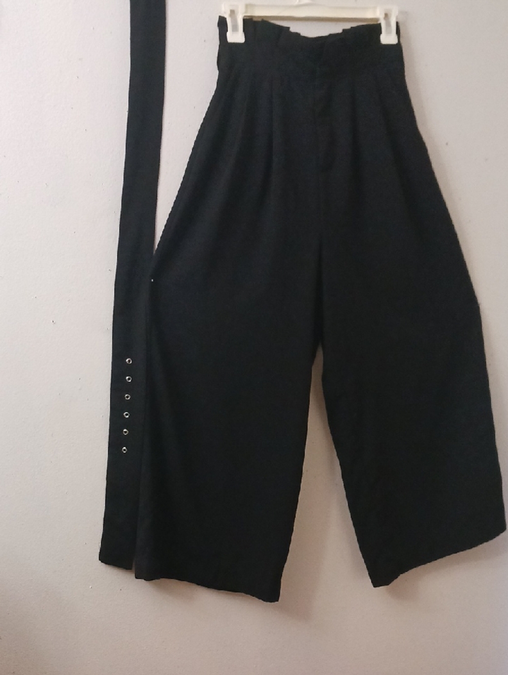 Forever 21 Black Wide-Leg High-Waist Pants with Removable Belt